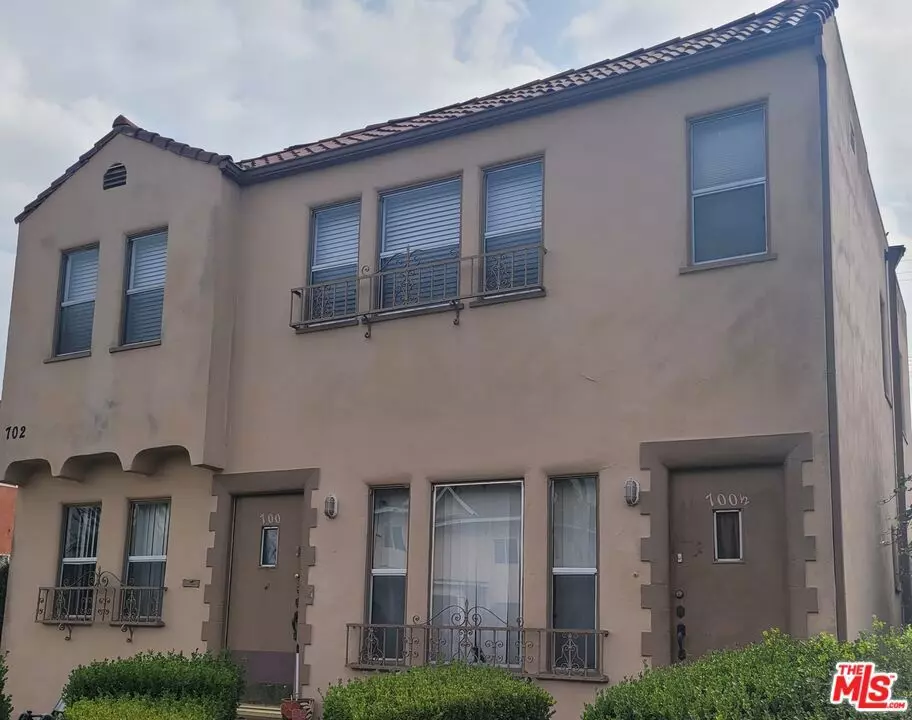 Los Angeles, CA 90044,700 W 78th ST