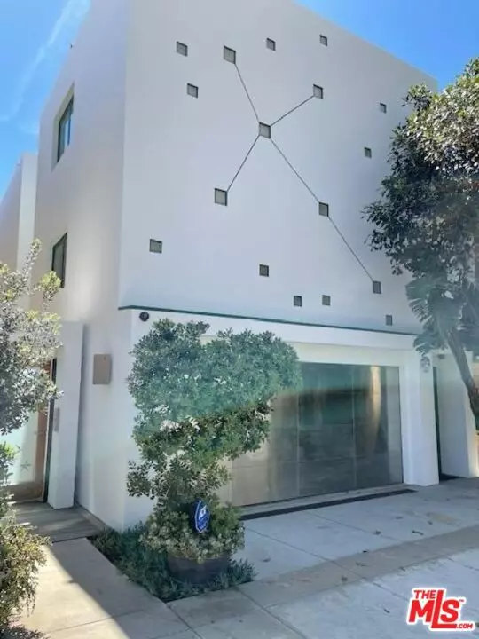 Malibu, CA 90265,19222 Pacific Coast HWY