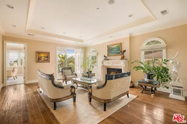 Sherman Oaks, CA 91423,3691 Benedict Canyon LN