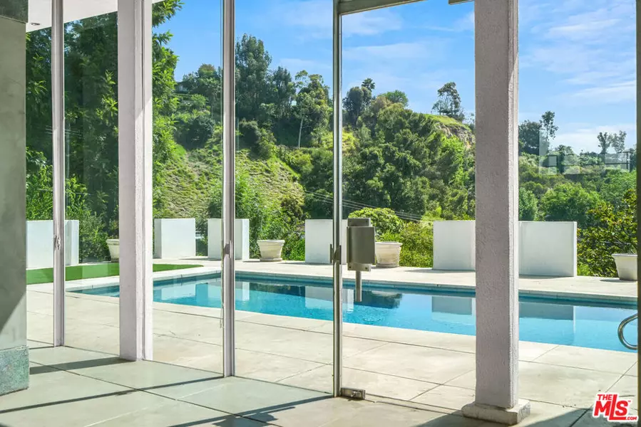 2442 Green View PL, Los Angeles, CA 90046