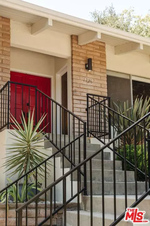 Glendale, CA 91207,1728 Royal BLVD