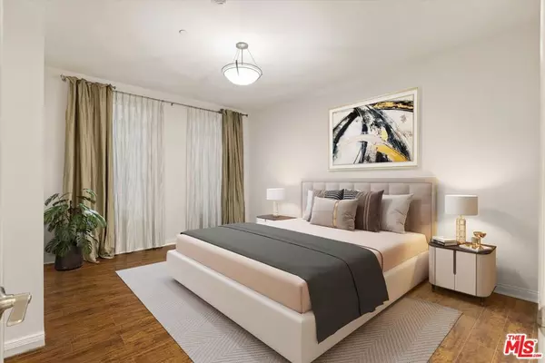 Playa Vista, CA 90094,5625 Crescent Park W #125