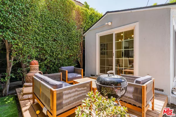 416 1/2 NORWICH DR, West Hollywood, CA 90048