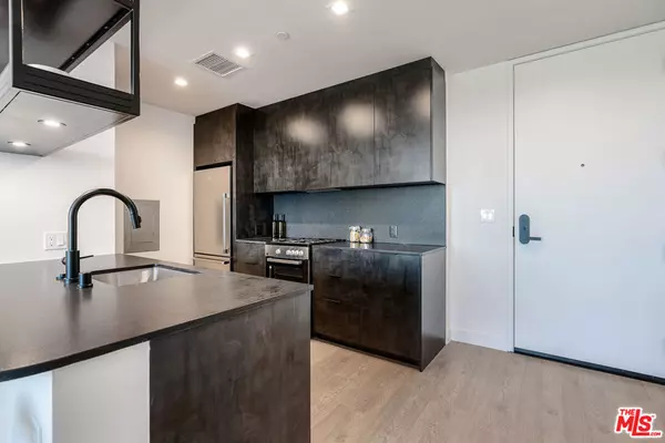 Los Angeles, CA 90034,10700 Tabor ST #524