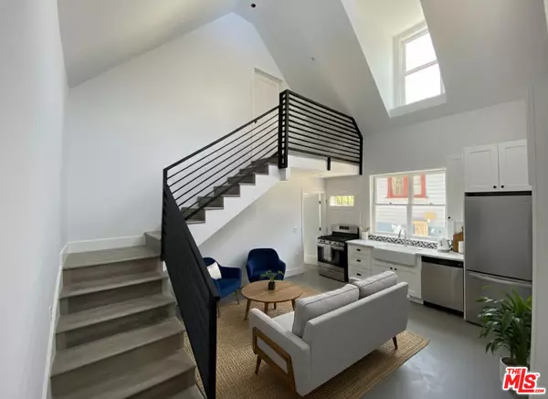 Los Angeles, CA 90007,1301 W 22nd ST #1303