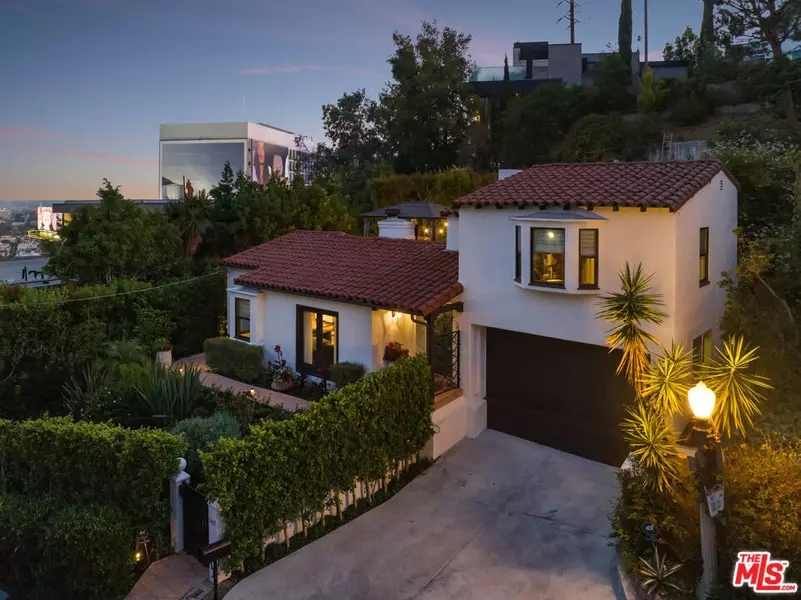 1417 Queens RD, Los Angeles, CA 90069