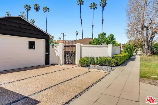 La Jolla, CA 92037,8176 La Jolla Shores DR