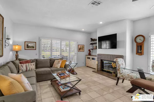 230 W Vista Royale CIR, Palm Desert, CA 92211