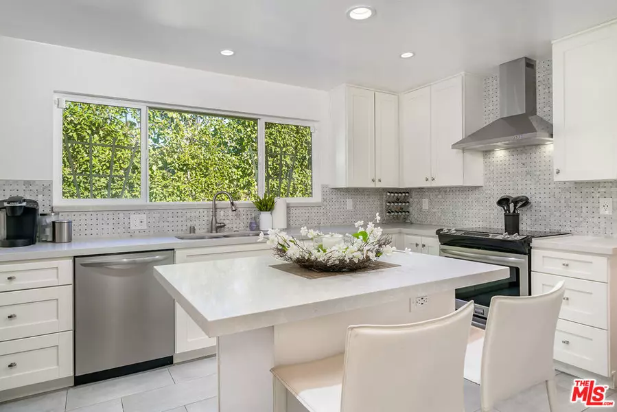 13843 Milbank ST, Sherman Oaks, CA 91423