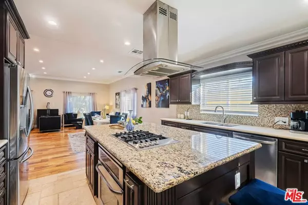 Encino, CA 91436,5181 Densmore AVE