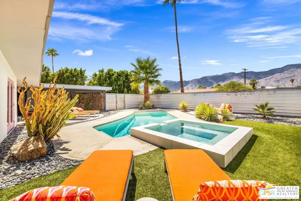 Palm Springs, CA 92264,888 S Calle Santa Cruz