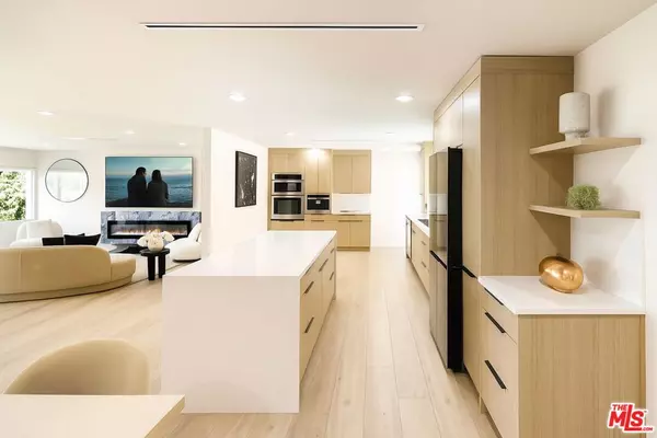 Chatsworth, CA 91311,9425 Gierson AVE