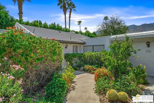 1729 Capri CIR, Palm Springs, CA 92264