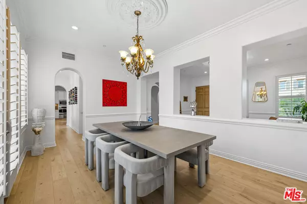 Chatsworth, CA 91311,22074 Sagebrook RD