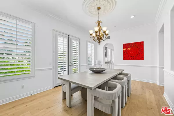 Chatsworth, CA 91311,22074 Sagebrook RD