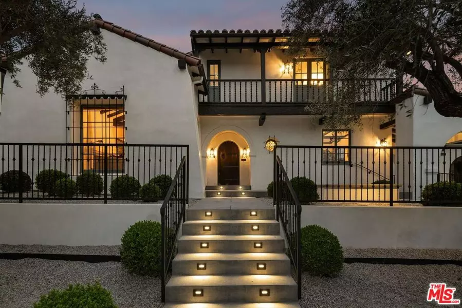 820 Glenmont AVE, Los Angeles, CA 90024