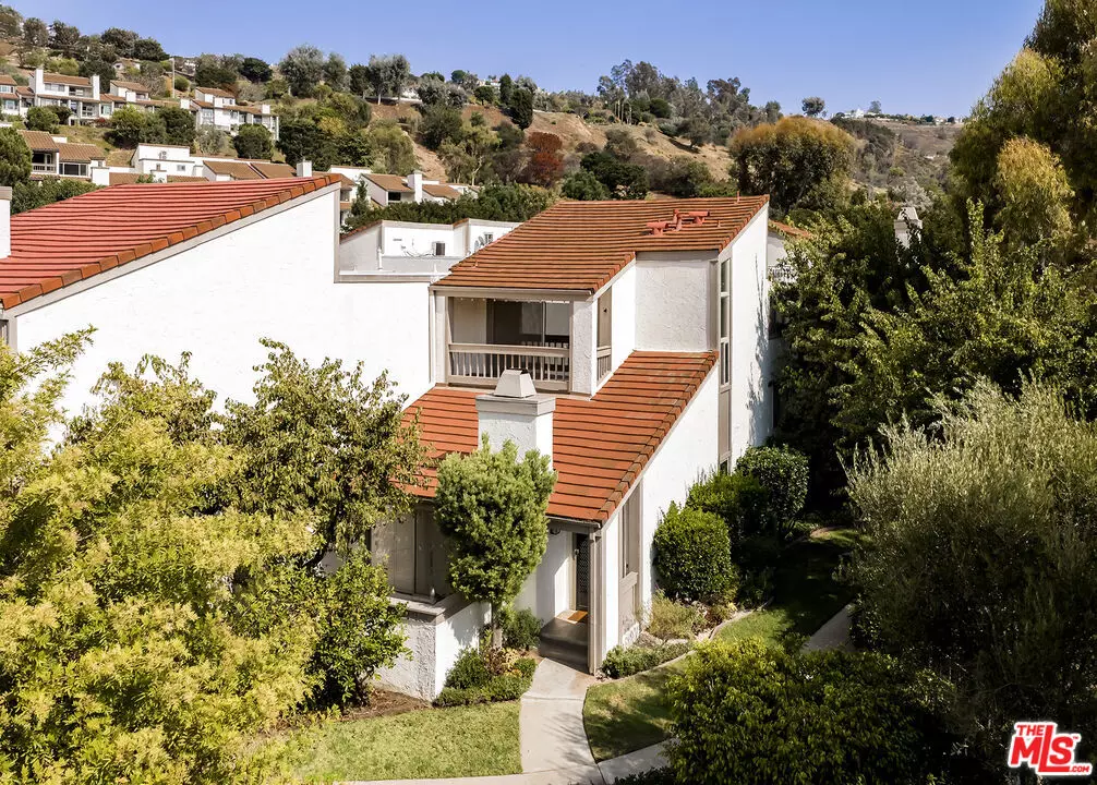 Pacific Palisades, CA 90272,17100 Palisades CIR