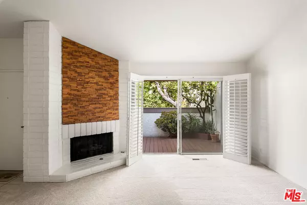 Pacific Palisades, CA 90272,17100 Palisades CIR