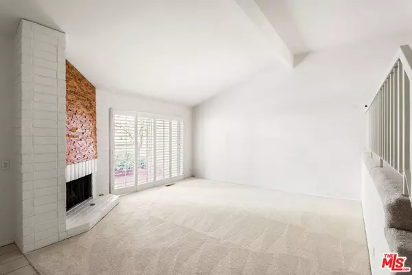 Pacific Palisades, CA 90272,17100 Palisades CIR