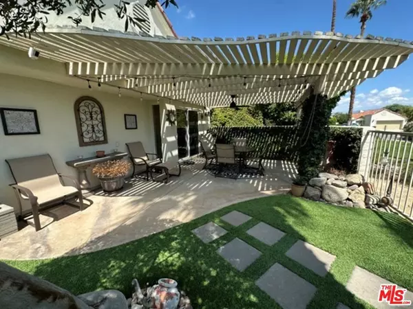 Palm Desert, CA 92211,43570 Via Majorca