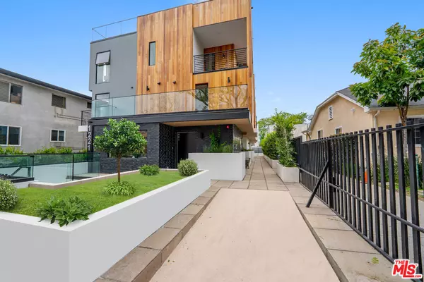 West Hollywood, CA 90046,1221 N Detroit ST #4