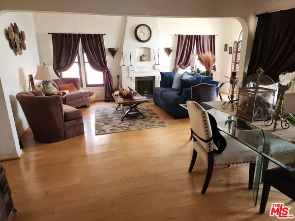 Los Angeles, CA 90047,1932 W 84th ST