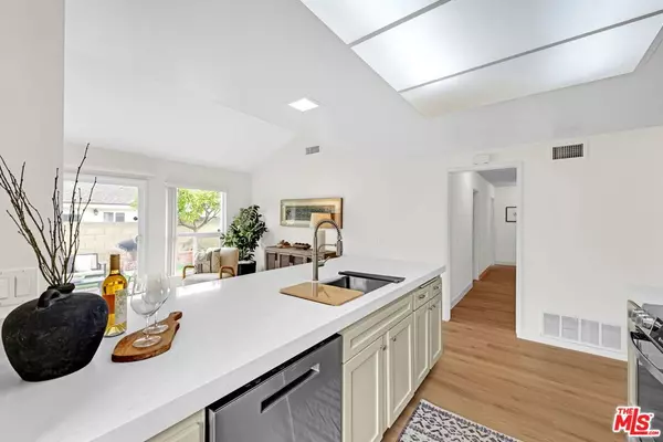 Placentia, CA 92870,1701 Shaw CIR
