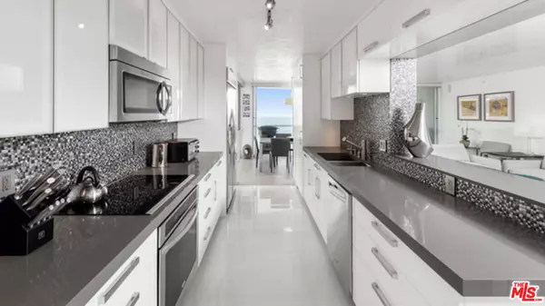 Santa Monica, CA 90402,201 Ocean AVE #1604P