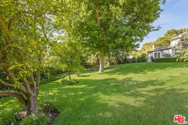 Sherman Oaks, CA 91423,3734 Longridge AVE