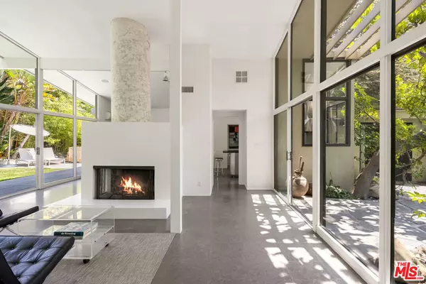 Malibu, CA 90265,30611 Las Estrellas DR