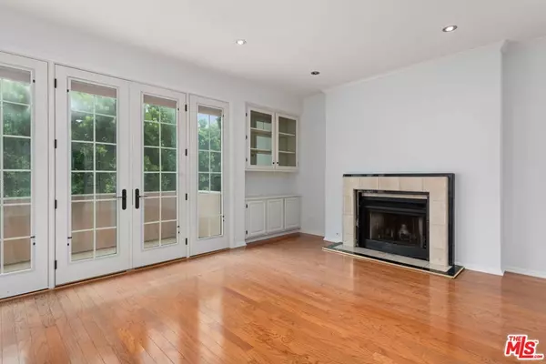 Los Angeles, CA 90064,10373 Almayo AVE #303