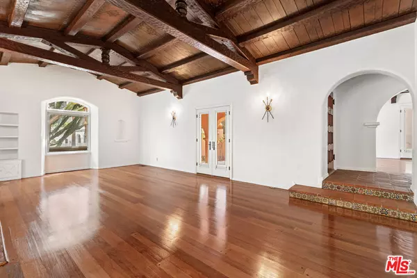 931 S Ogden DR, Los Angeles, CA 90036