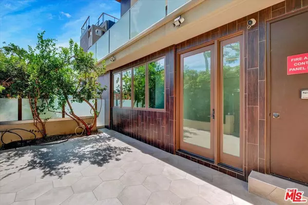 West Hollywood, CA 90046,1249 N Formosa AVE