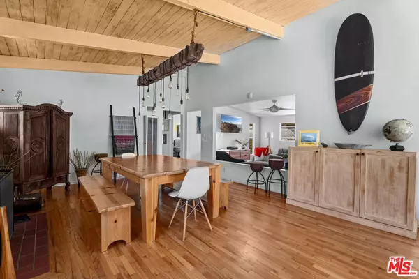 Los Angeles, CA 90066,3612 Greenwood AVE