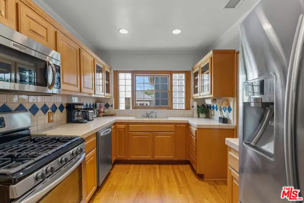 Sherman Oaks, CA 91403,4814 Lemona AVE