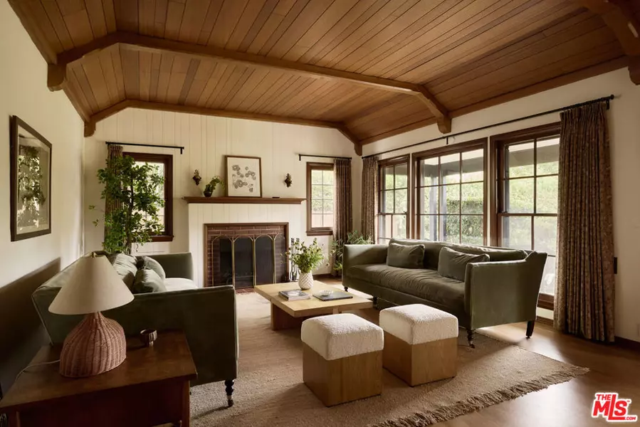 2035 Monte Vista ST, Pasadena, CA 91107