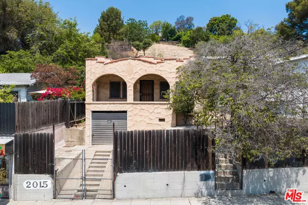 2015 Hyperion AVE, Los Angeles, CA 90027
