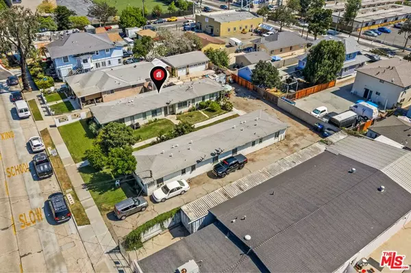 Santa Ana, CA 92703,1512 W 5th ST