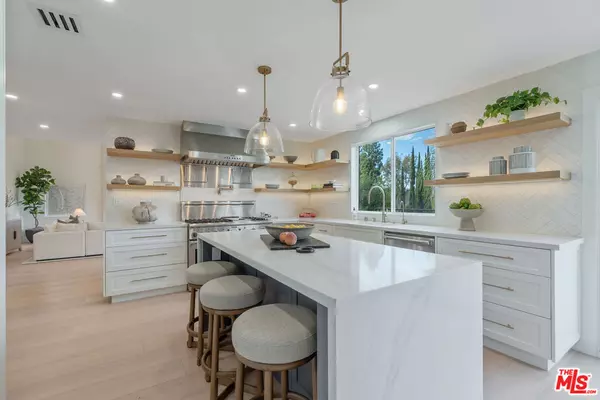 Woodland Hills, CA 91364,4825 Galendo ST