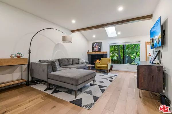 Culver City, CA 90230,5011 Showboat PL