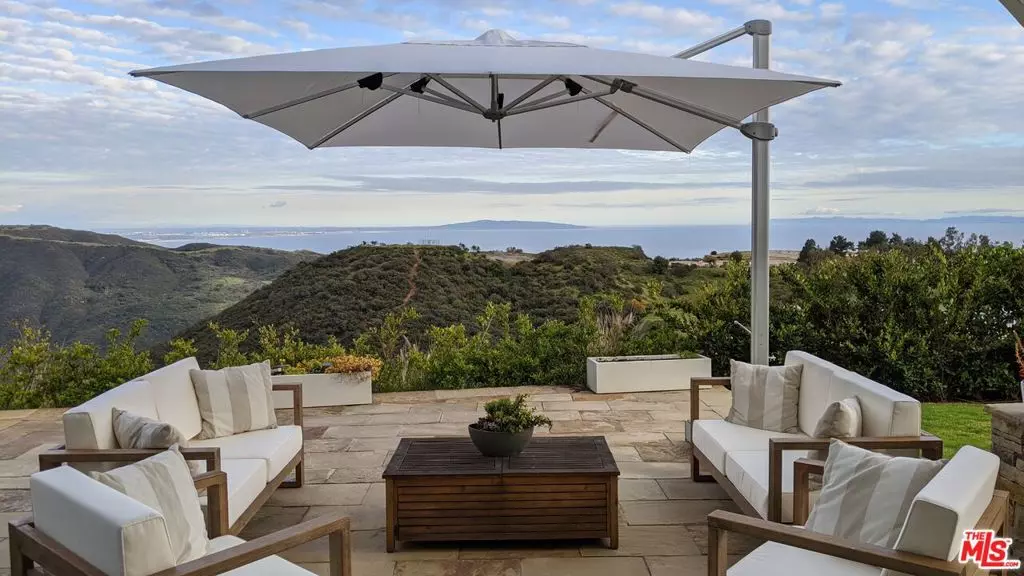 Malibu, CA 90265,23224 W Paloma Blanca DR