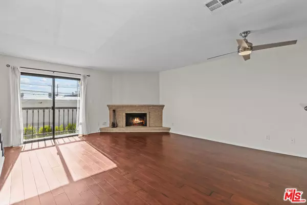 Venice, CA 90291,2480 Penmar AVE #2