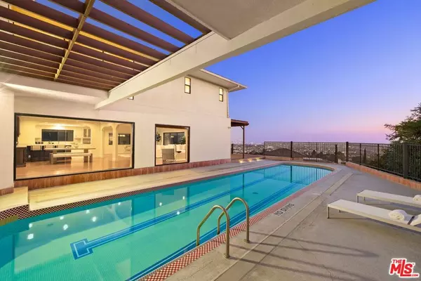 Los Angeles, CA 90027,2267 Winona BLVD