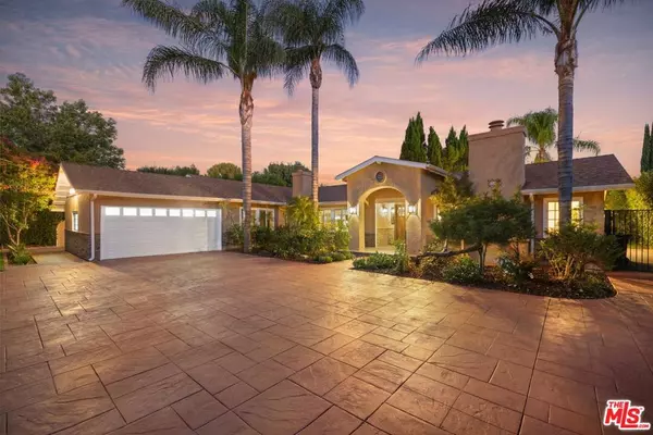 Woodland Hills, CA 91367,22910 Collins ST