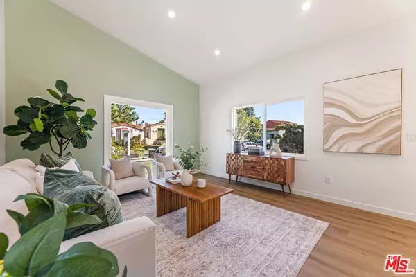 Los Angeles, CA 90008,4309 Sutro AVE