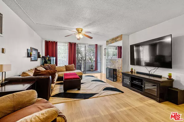 Culver City, CA 90230,6435 Green Valley CIR #214