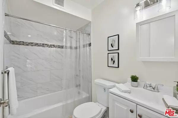 Culver City, CA 90230,6505 Green Valley CIR #207