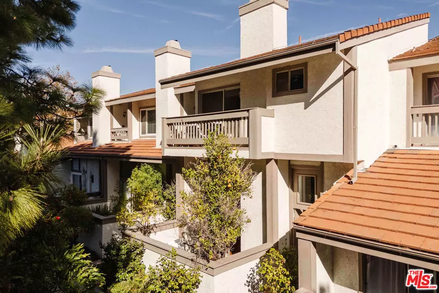 17158 Palisades CIR, Pacific Palisades, CA 90272
