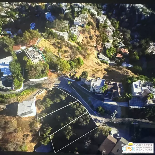 Los Angeles, CA 90046,8441 Grand View DR