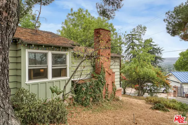 Woodland Hills, CA 91364,22460 Venido RD